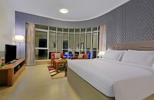 The Curve Hotel image 12